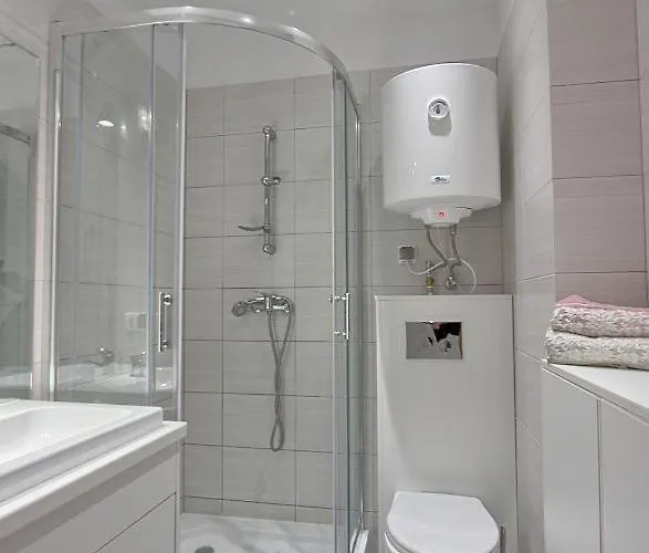 Bella Mare Z Basenem Apartamento Łukęcin